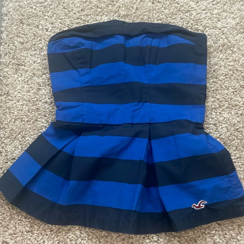 Hollister size x small shirt